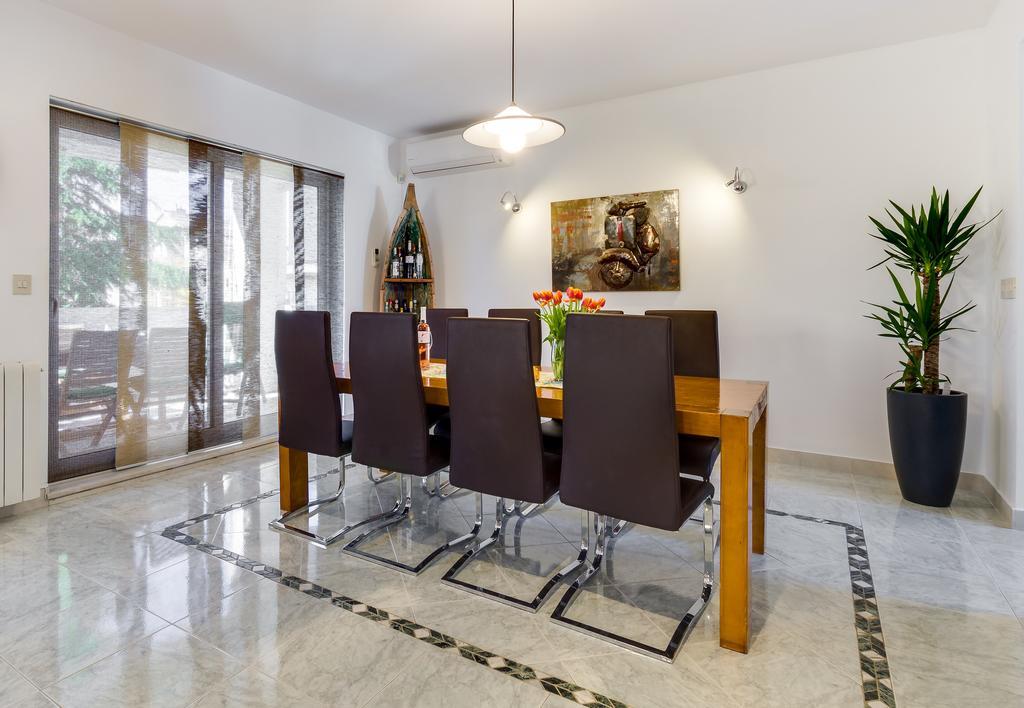 Kuca Za Odmor Kuzmanic Villa Kaštela Buitenkant foto