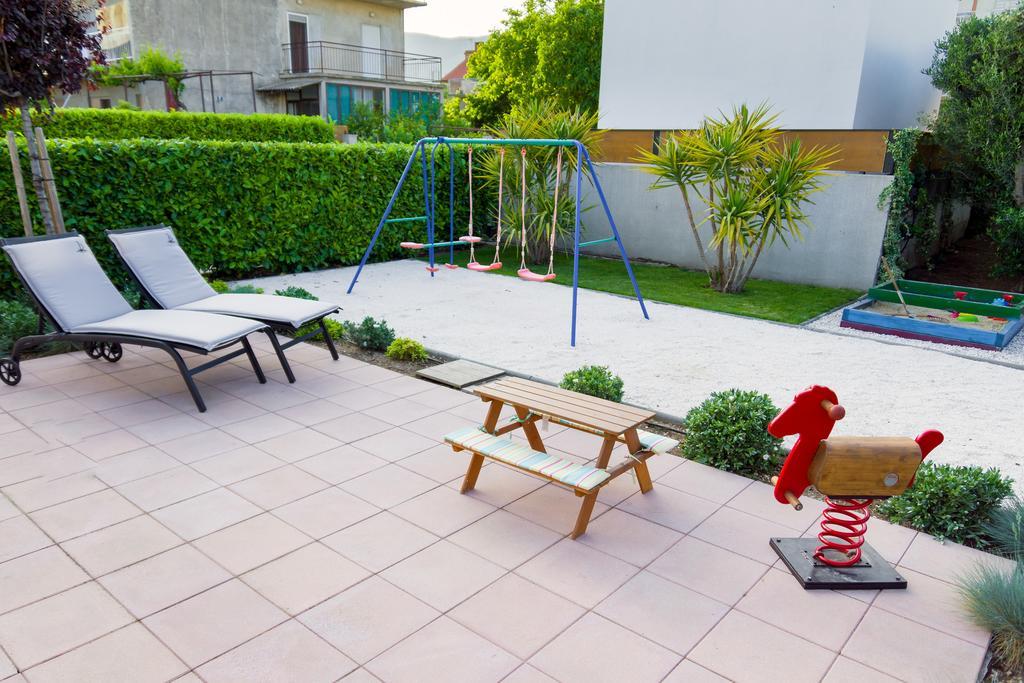 Kuca Za Odmor Kuzmanic Villa Kaštela Buitenkant foto